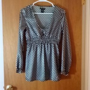 BCBG Maxazria black and white polka dot top size XS